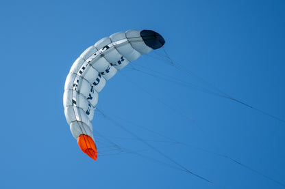 Flysurfer FOX - Popoln začetniški kajt za učenje, trening in igro