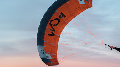 Profil kajta POW – optimiziran za aerodinamičnost, stabilnost in hitrost.